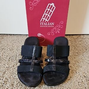 Italian Shoemakers Navy Blue Sandals Size 8M